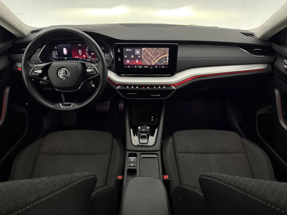1.0 TSI e-TEC MHEV DSG | Virtual | Camera | Carplay | Sfeer | Trekhaak | Cruise | Navi | Keyless | NAP