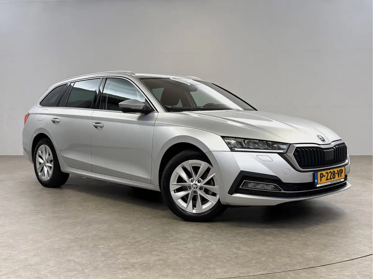 1.0 TSI e-TEC MHEV DSG | Virtual | Camera | Carplay | Sfeer | Trekhaak | Cruise | Navi | Keyless | NAP
