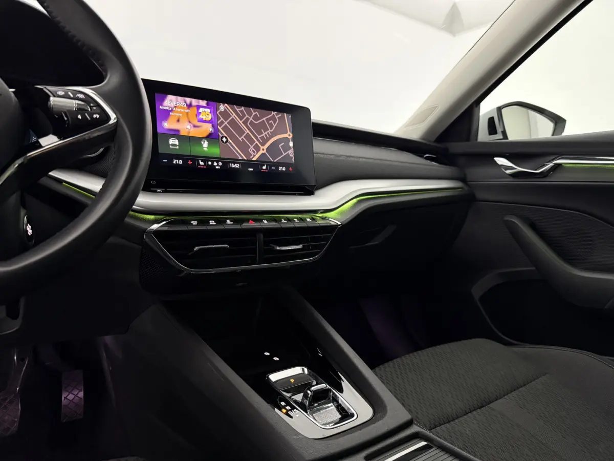 1.0 TSI e-TEC MHEV DSG | Virtual | Camera | Carplay | Sfeer | Trekhaak | Cruise | Navi | Keyless | NAP