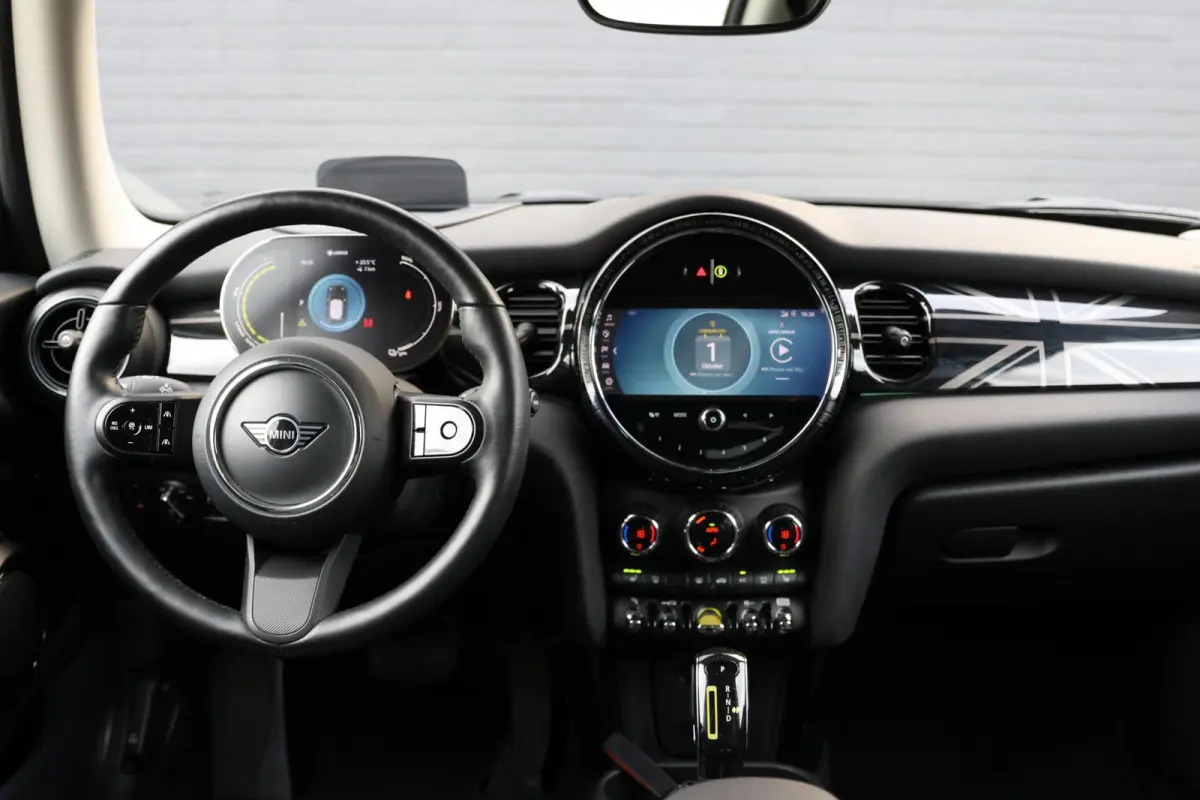 Classic 33 kWh | ACC | Keyless | SOH 95.0% |