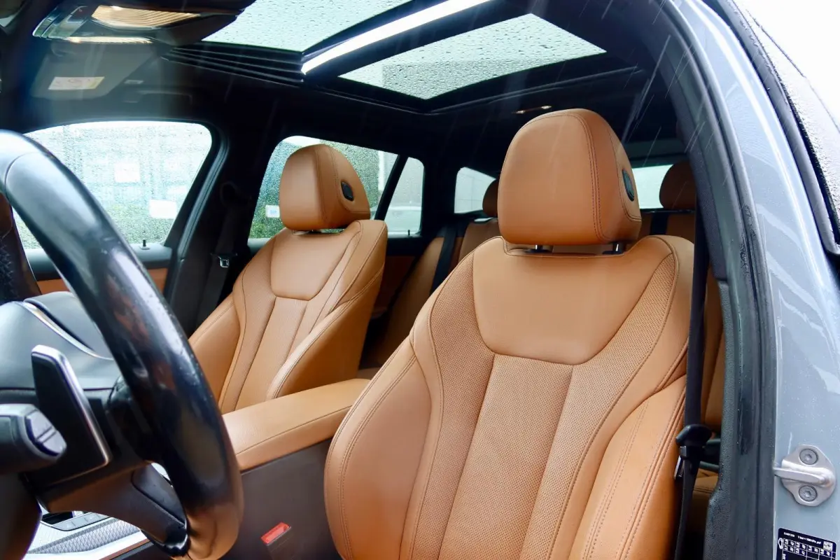 330 e xDrive | M Sport | Trekhaak | Head Up | Adapt. C | 19 inch