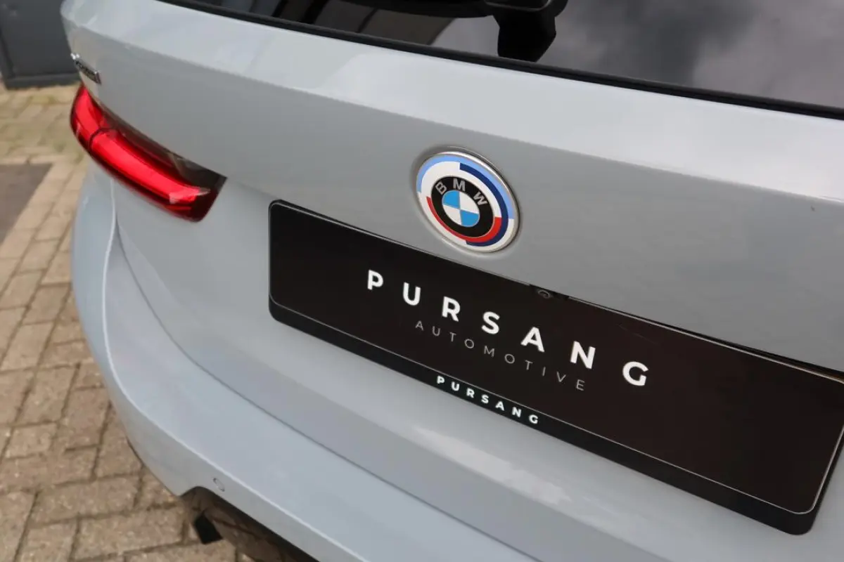 330 e xDrive | M Sport | Trekhaak | Head Up | Adapt. C | 19 inch