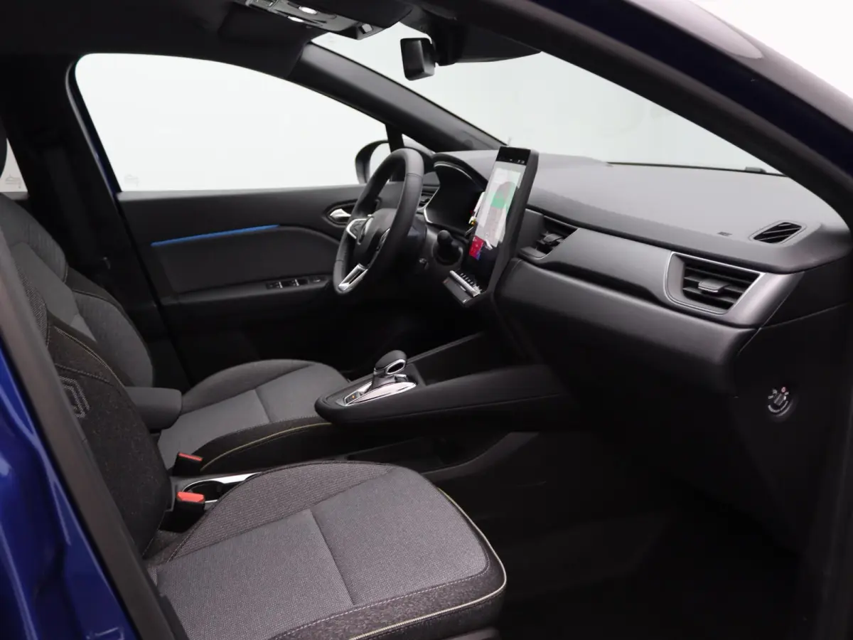 techno full hybrid E-Tech 160 | pack advanced driving assist | pack winter |