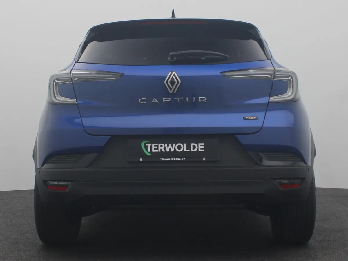 techno full hybrid E-Tech 160 | pack advanced driving assist | pack winter |