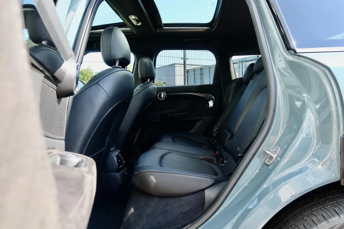 Cooper SE ALL4 | Sage Green | JCW Pakket | Pano | | Harman Kardon
