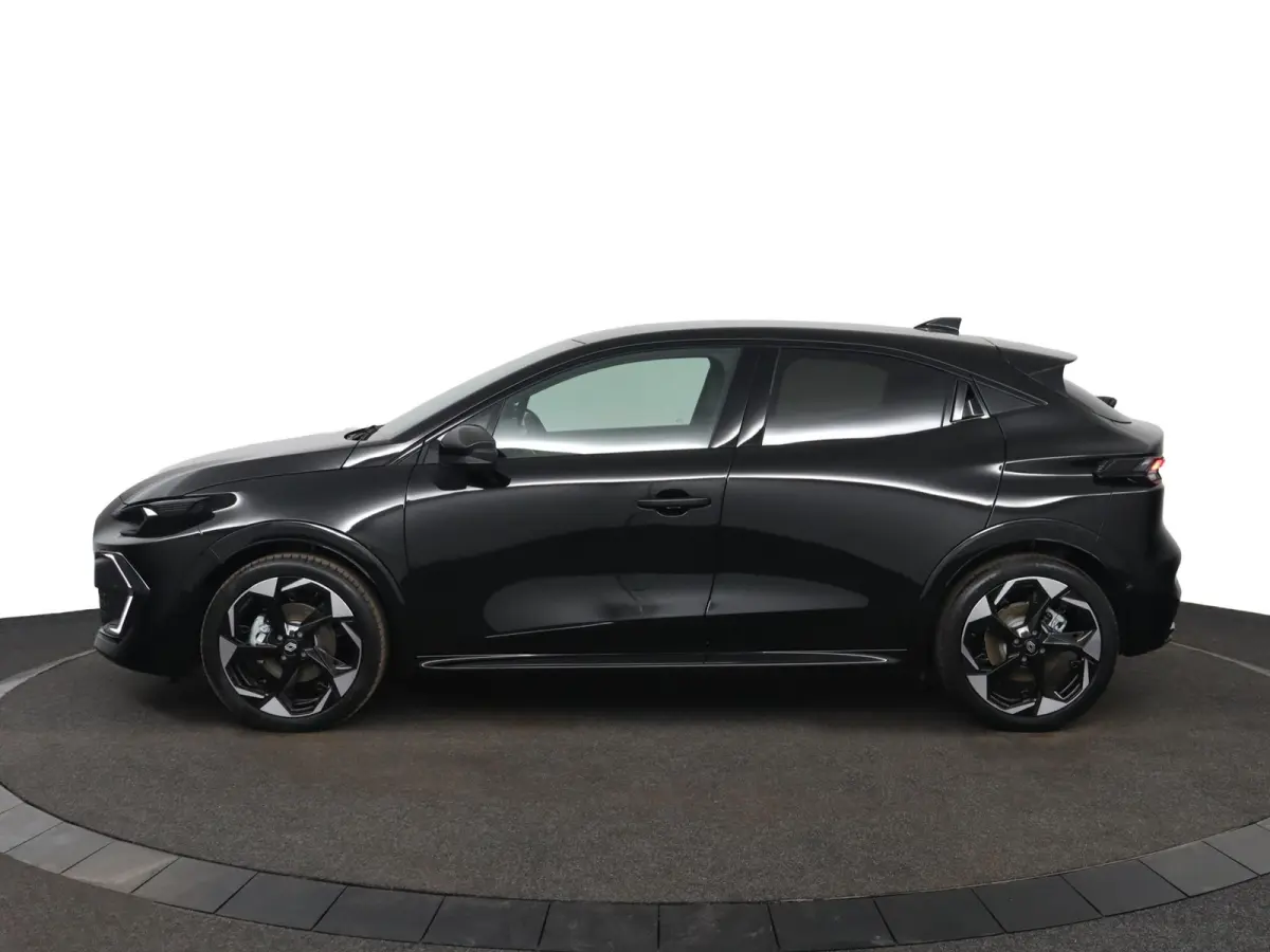 1.8 Hybrid 160 techno | pack winter, safety & parking | lichtmetalen wielen 18""rythmic" | verlenging connected services openR link met twee jaar |