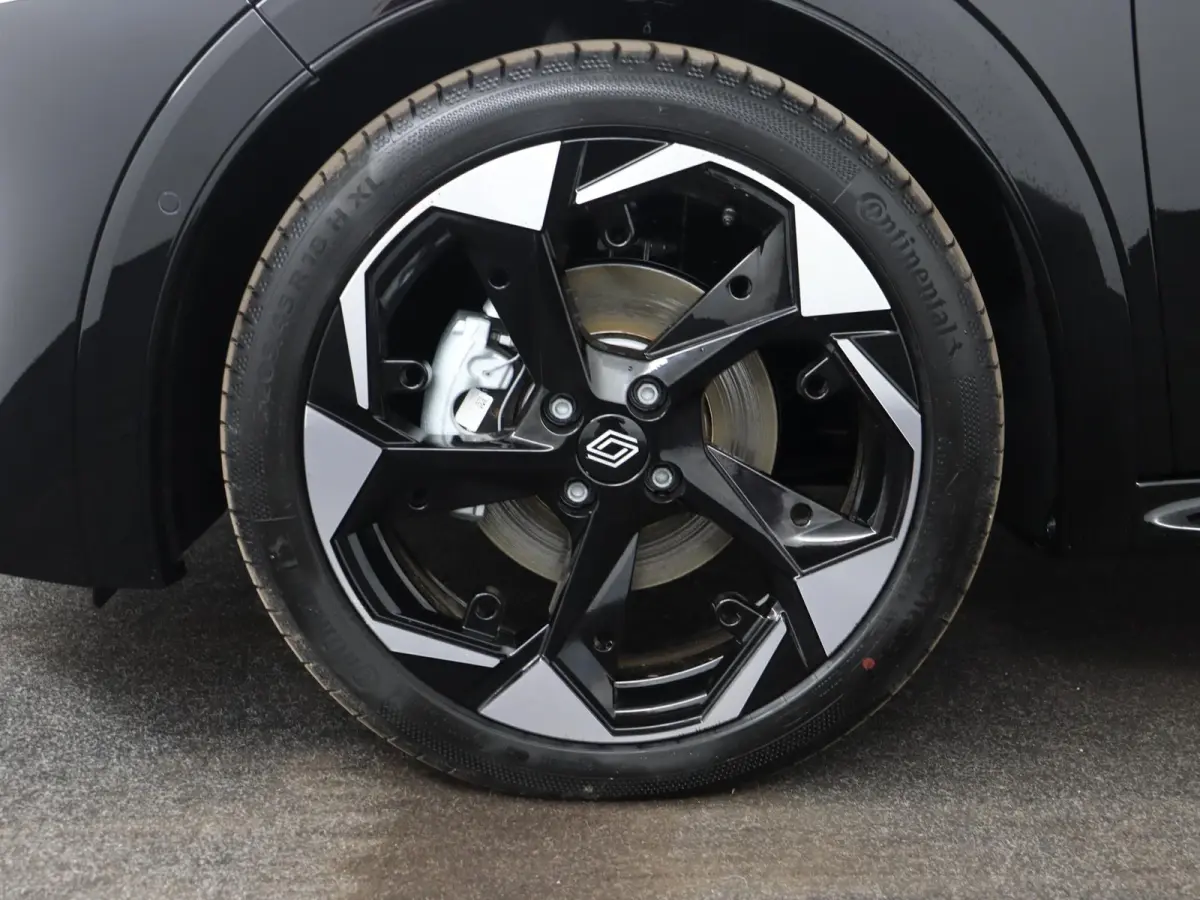 1.8 Hybrid 160 techno | pack winter, safety & parking | lichtmetalen wielen 18""rythmic" | verlenging connected services openR link met twee jaar |
