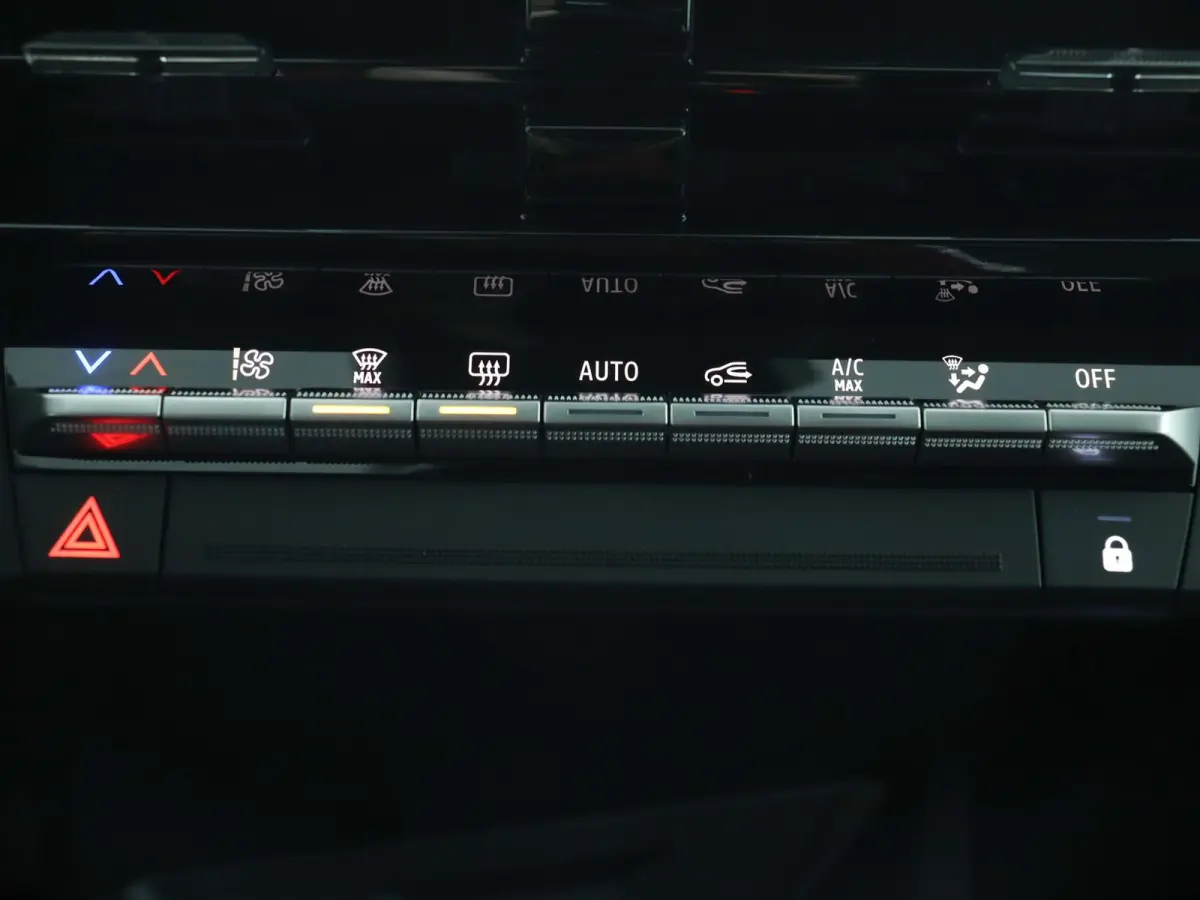 1.8 Hybrid 160 techno | pack winter, safety & parking | lichtmetalen wielen 18""rythmic" | verlenging connected services openR link met twee jaar |