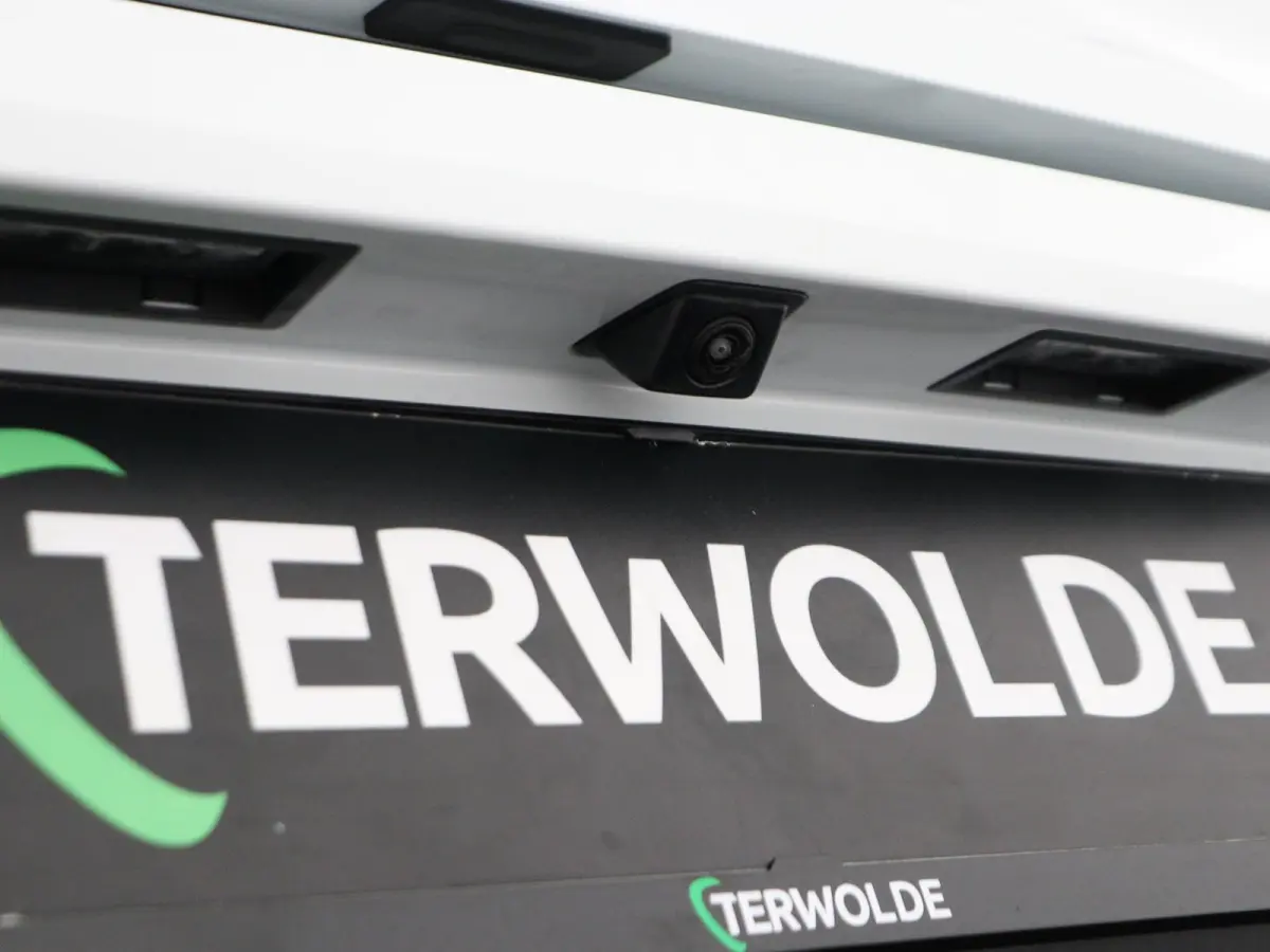 techno full hybrid E-Tech 160 pk | pack winter, safety & parking | all-season banden | verlenging connected services openR link met vijf jaar |