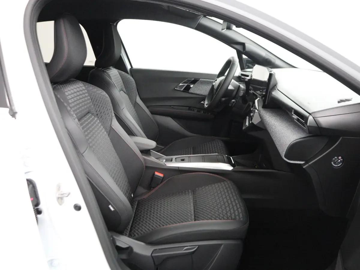 techno full hybrid E-Tech 160 pk | pack winter, safety & parking | all-season banden | verlenging connected services openR link met vijf jaar |