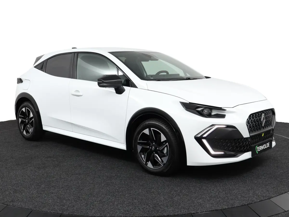 techno full hybrid E-Tech 160 pk | pack winter, safety & parking | all-season banden | verlenging connected services openR link met vijf jaar |