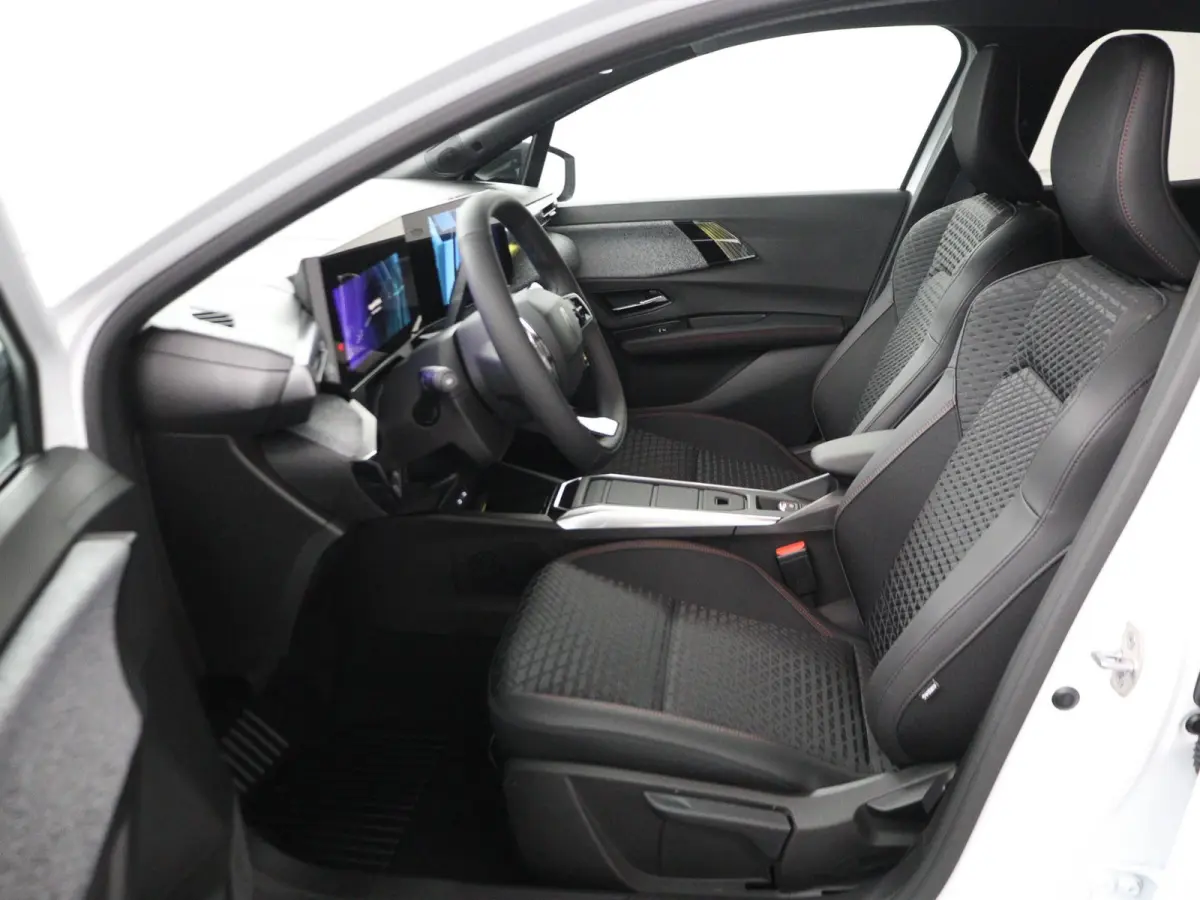 techno full hybrid E-Tech 160 pk | pack winter, safety & parking | all-season banden | verlenging connected services openR link met vijf jaar |