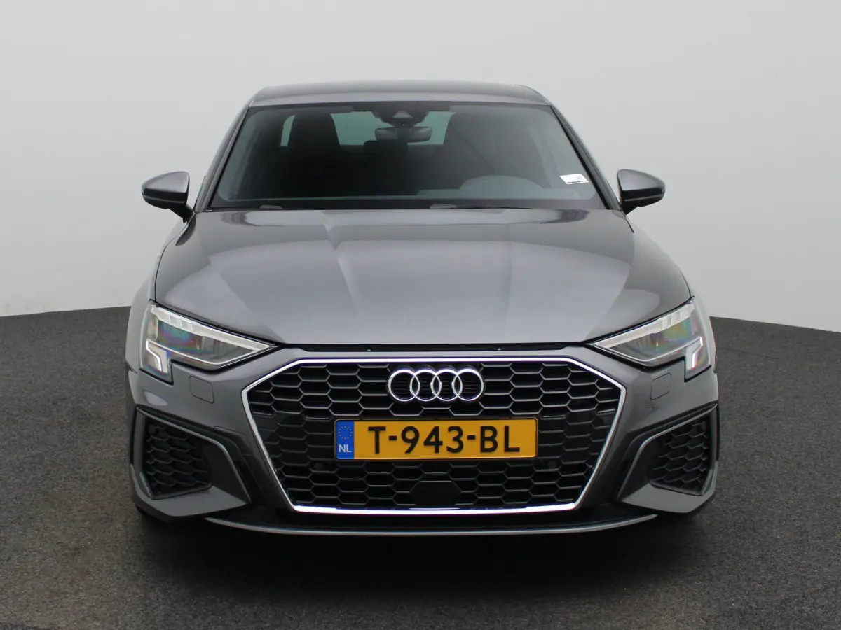30 TFSI S edition | BANG & OLUFSEN | APPLE CARPLAY - ANDROID AUTO | CLIMATE CONTROL | ADAPTIVE CRUISE CONTROL | VIRTUAL COCKPIT | PRIVACY GLASS |