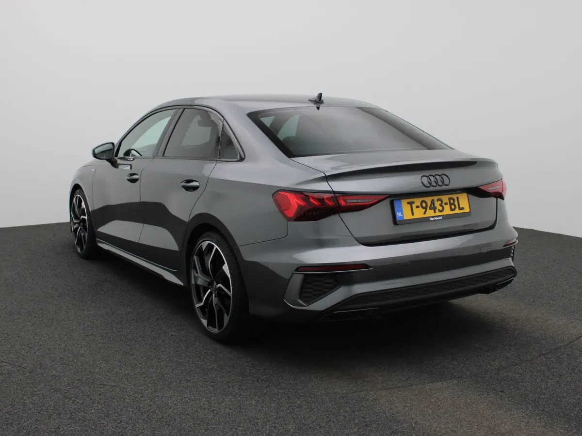 30 TFSI S edition | BANG & OLUFSEN | APPLE CARPLAY - ANDROID AUTO | CLIMATE CONTROL | ADAPTIVE CRUISE CONTROL | VIRTUAL COCKPIT | PRIVACY GLASS |