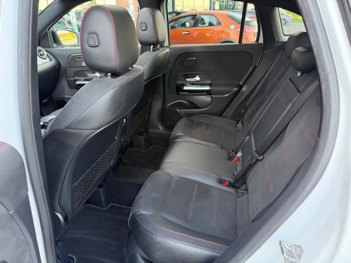 250e Business Solution AMG Limited | Panorama | Memory Seats | Sfeerverlichting | Camera | Keyless |