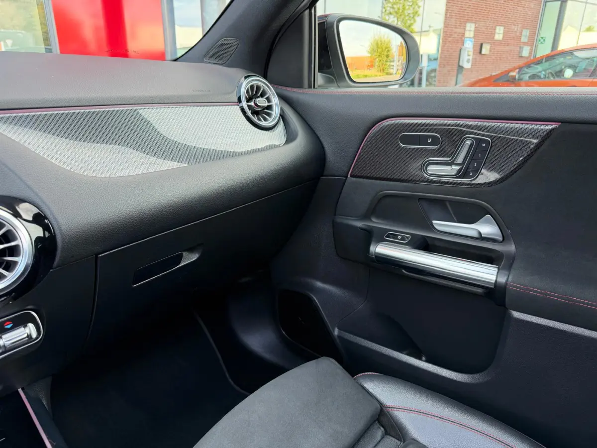 250e Business Solution AMG Limited | Panorama | Memory Seats | Sfeerverlichting | Camera | Keyless |