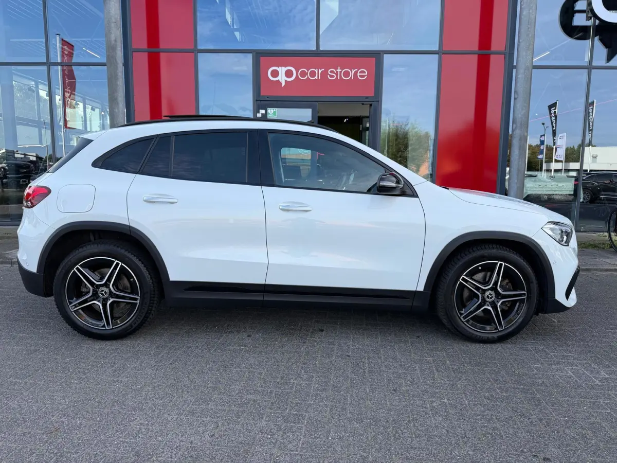 250e Business Solution AMG Limited | Panorama | Memory Seats | Sfeerverlichting | Camera | Keyless |