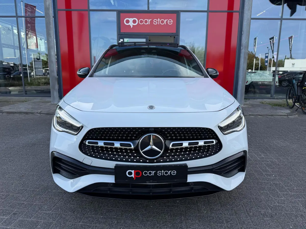 250e Business Solution AMG Limited | Panorama | Memory Seats | Sfeerverlichting | Camera | Keyless |