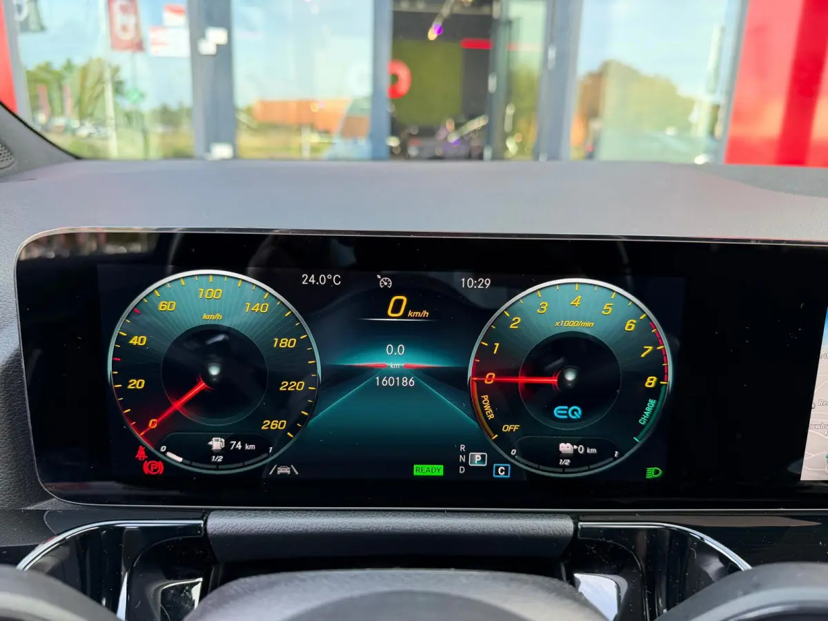 250e Business Solution AMG Limited | Panorama | Memory Seats | Sfeerverlichting | Camera | Keyless |