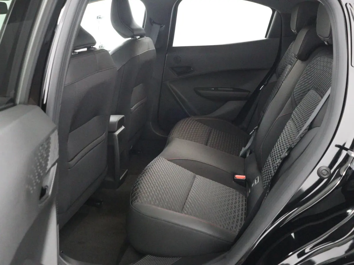 techno full hybrid E-Tech 160 pk | pack winter, safety & parking | lichtmetalen wielen 18""rythmic" |