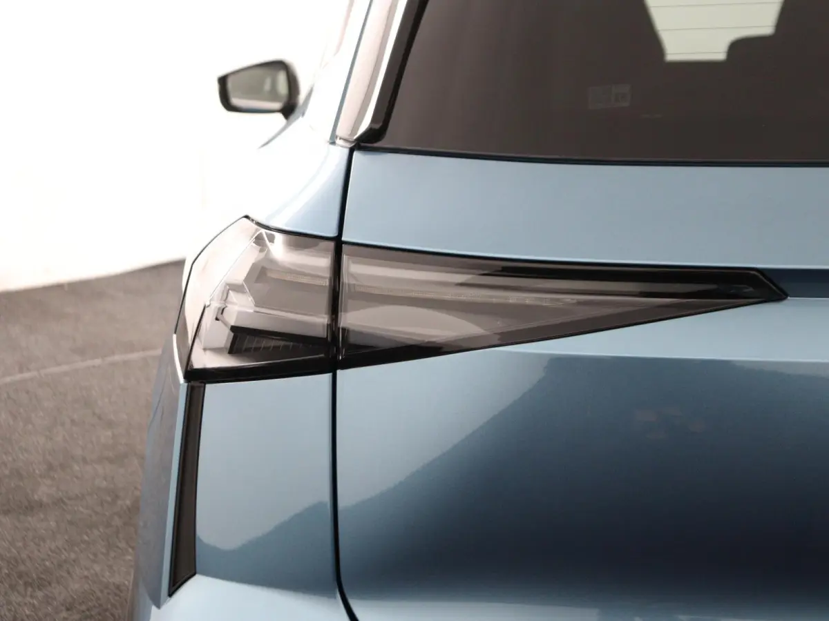 techno full hybrid E-Tech 160 | Achteruitrijcamera | Adaptive Cruise Control | Elektronisch geregelde airconditioning