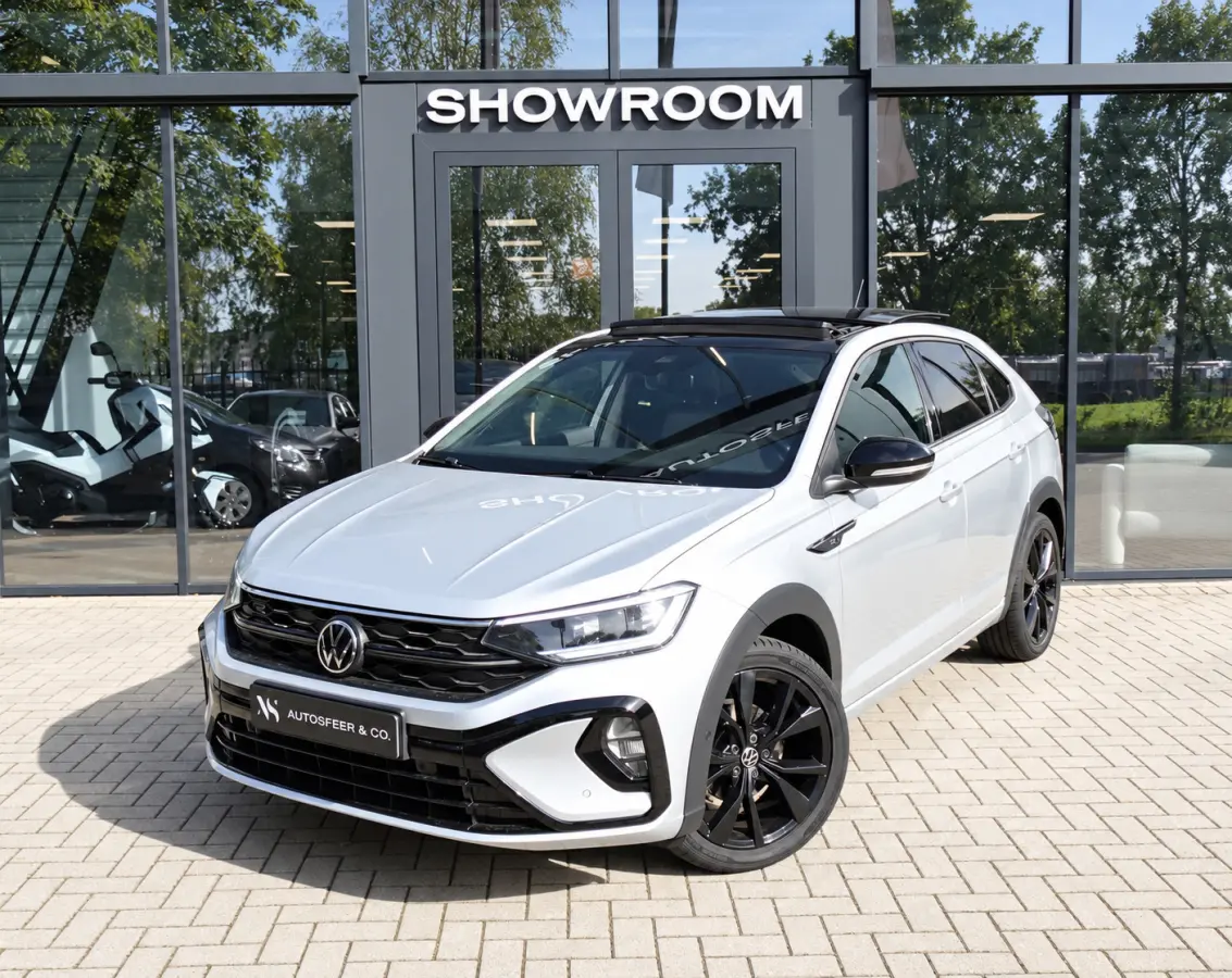 1.5 TSI R-Line KEYLESS IQ.LIGHT PANO VOL