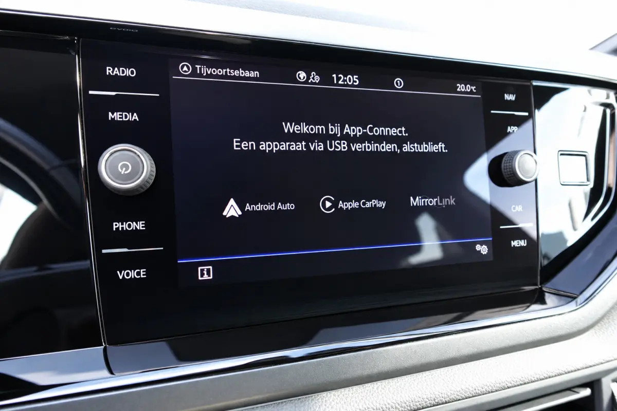 1.5 TSI R-Line KEYLESS IQ.LIGHT PANO VOL