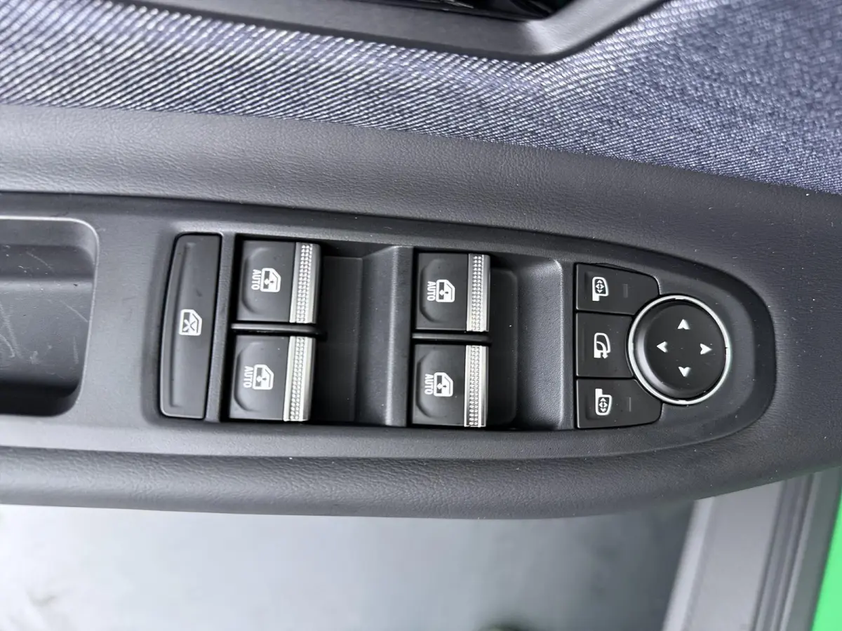 techno 150 pk comfort range | pack advanced driving assist | all weather banden |