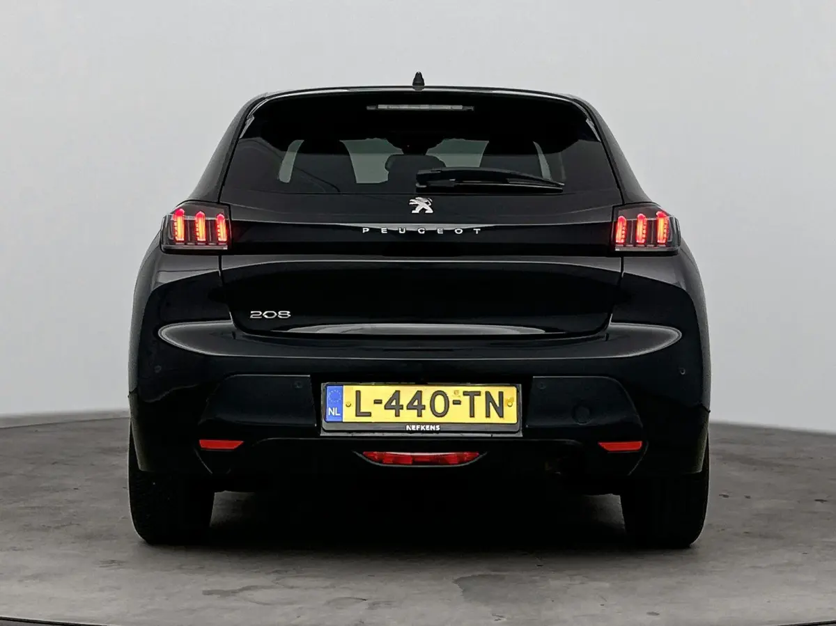 100pk Allure Pack | Camera | Carplay | Lane Assist | Navigatie