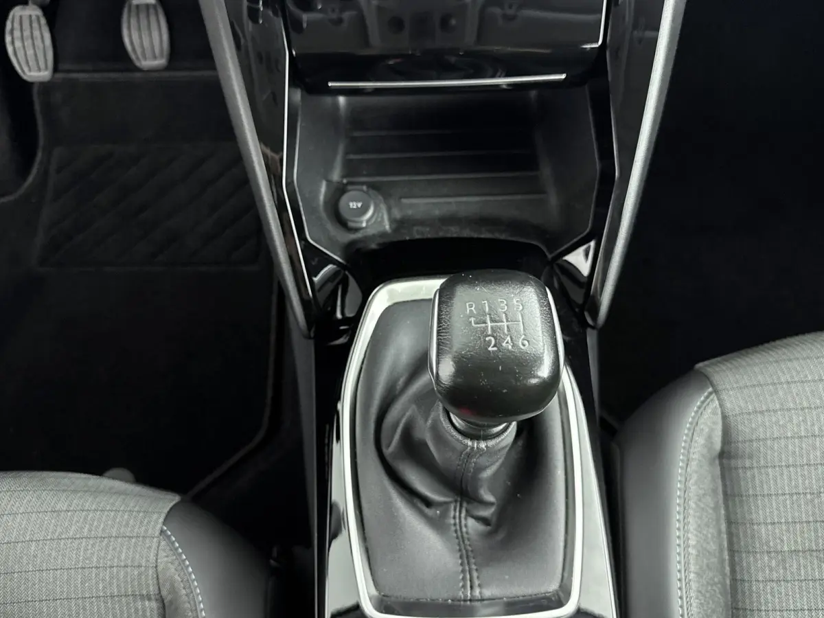 100pk Allure Pack | Camera | Carplay | Lane Assist | Navigatie