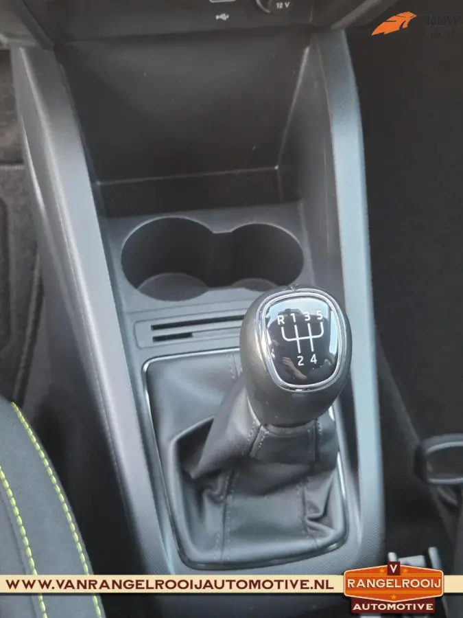 1.0 TSI Business Edition, stoelverw., clima, cruise, 16" lmv