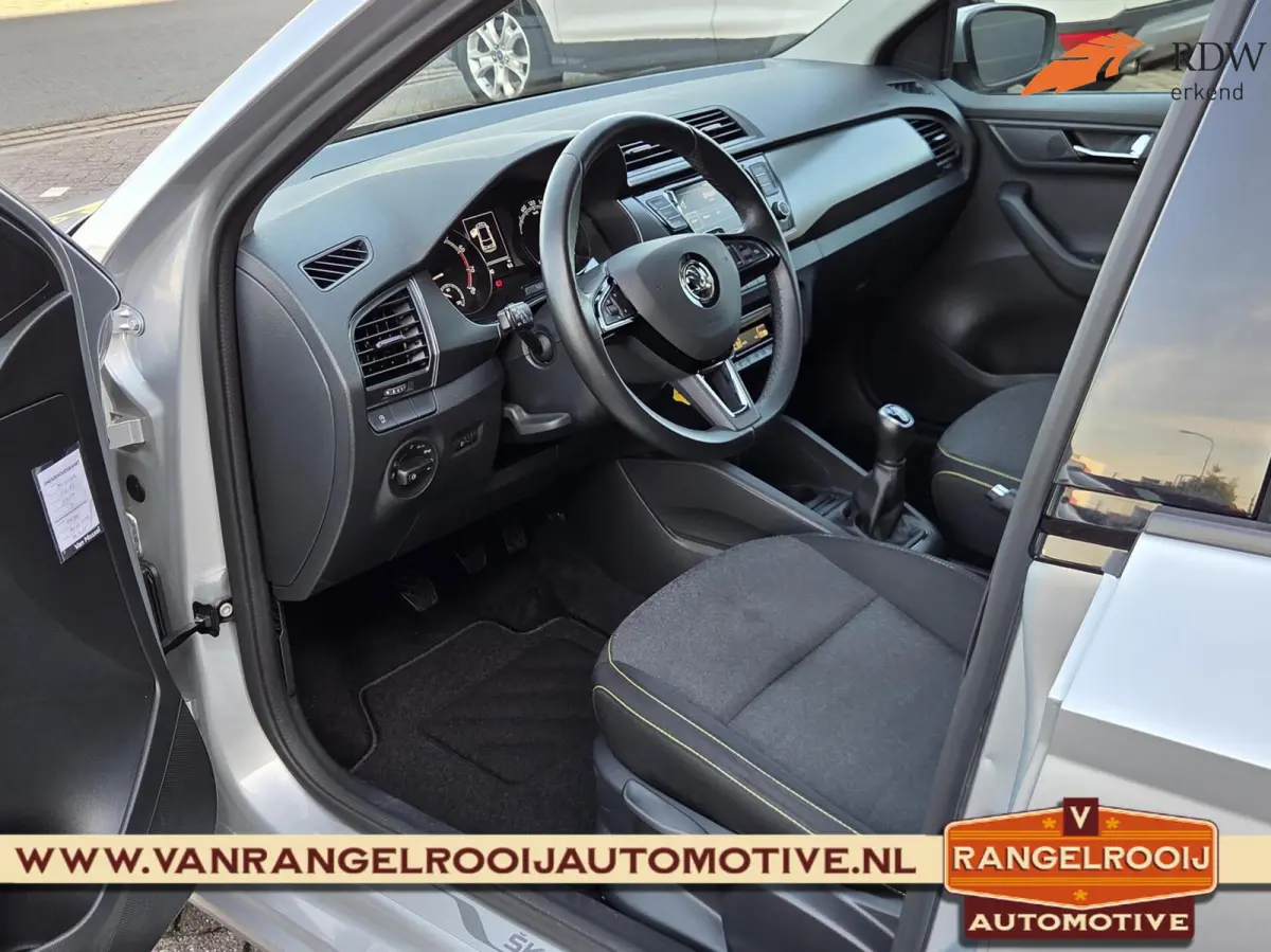 1.0 TSI Business Edition, stoelverw., clima, cruise, 16" lmv
