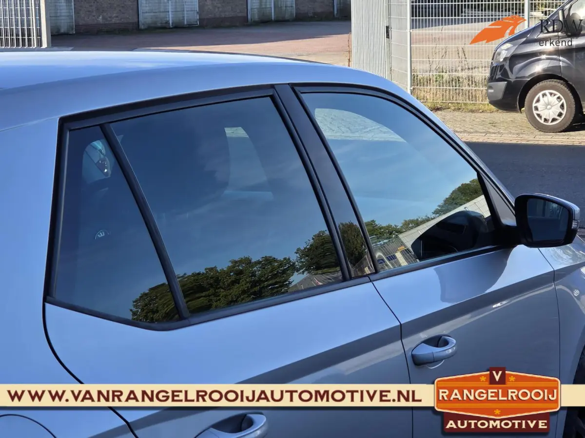 1.0 TSI Business Edition, stoelverw., clima, cruise, 16" lmv