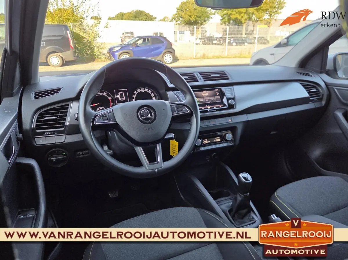 1.0 TSI Business Edition, stoelverw., clima, cruise, 16" lmv