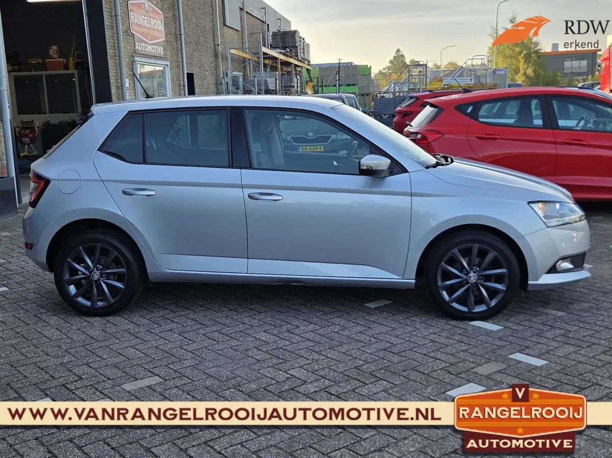 1.0 TSI Business Edition, stoelverw., clima, cruise, 16" lmv