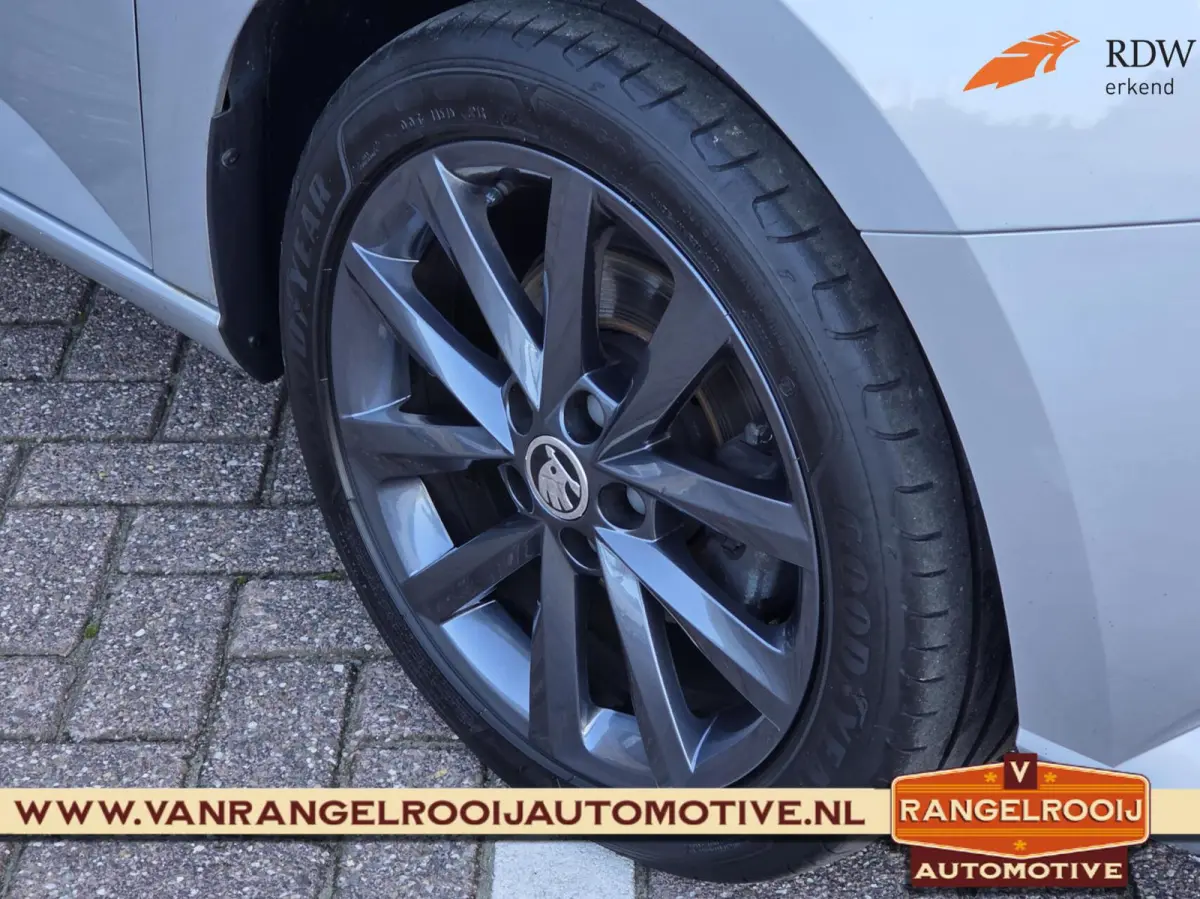 1.0 TSI Business Edition, stoelverw., clima, cruise, 16" lmv