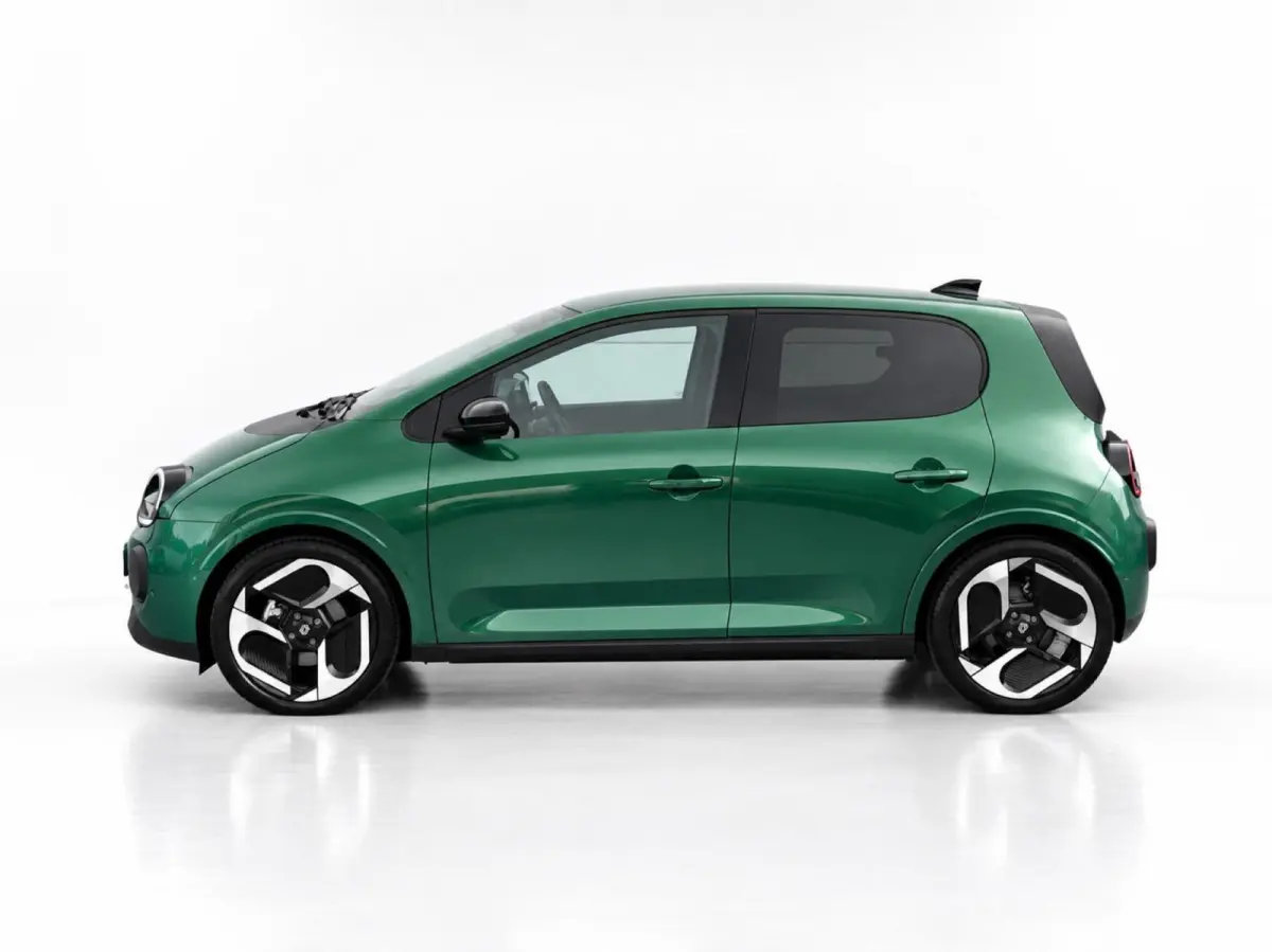 Urban Range Techno 27.5 kWh | Carplay | 18 inch LMV | Camera