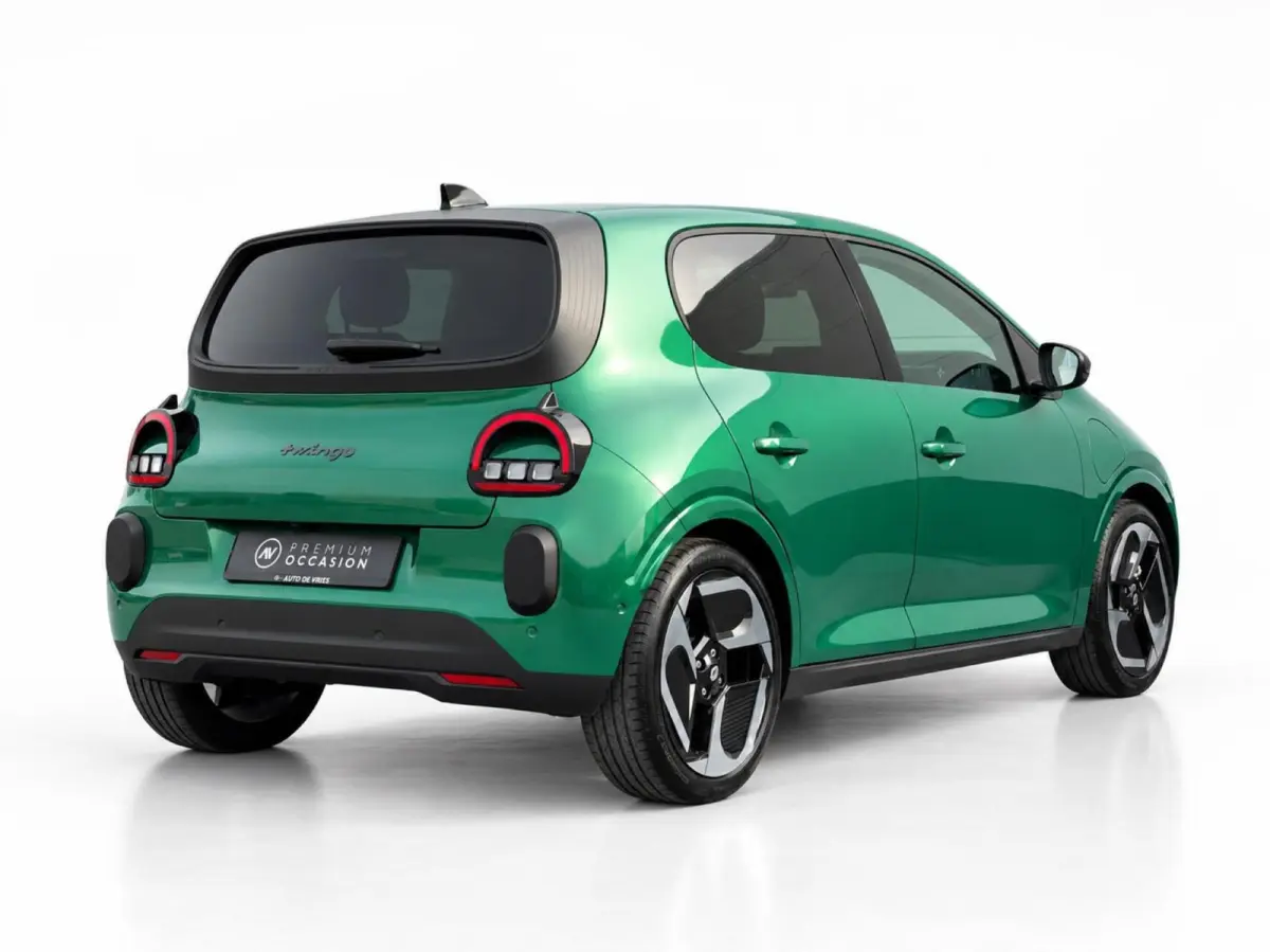 Urban Range Techno 27.5 kWh | Carplay | 18 inch LMV | Camera