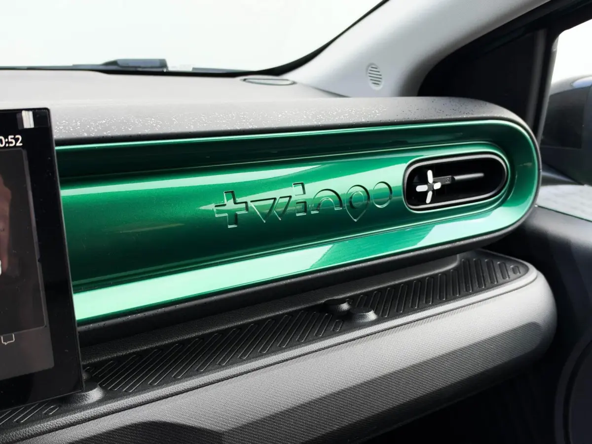 Urban Range Techno 27.5 kWh | Carplay | 18 inch LMV | Camera