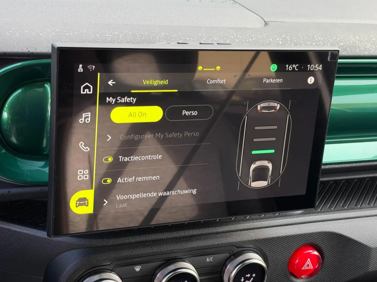 Urban Range Techno 27.5 kWh | Carplay | 18 inch LMV | Camera