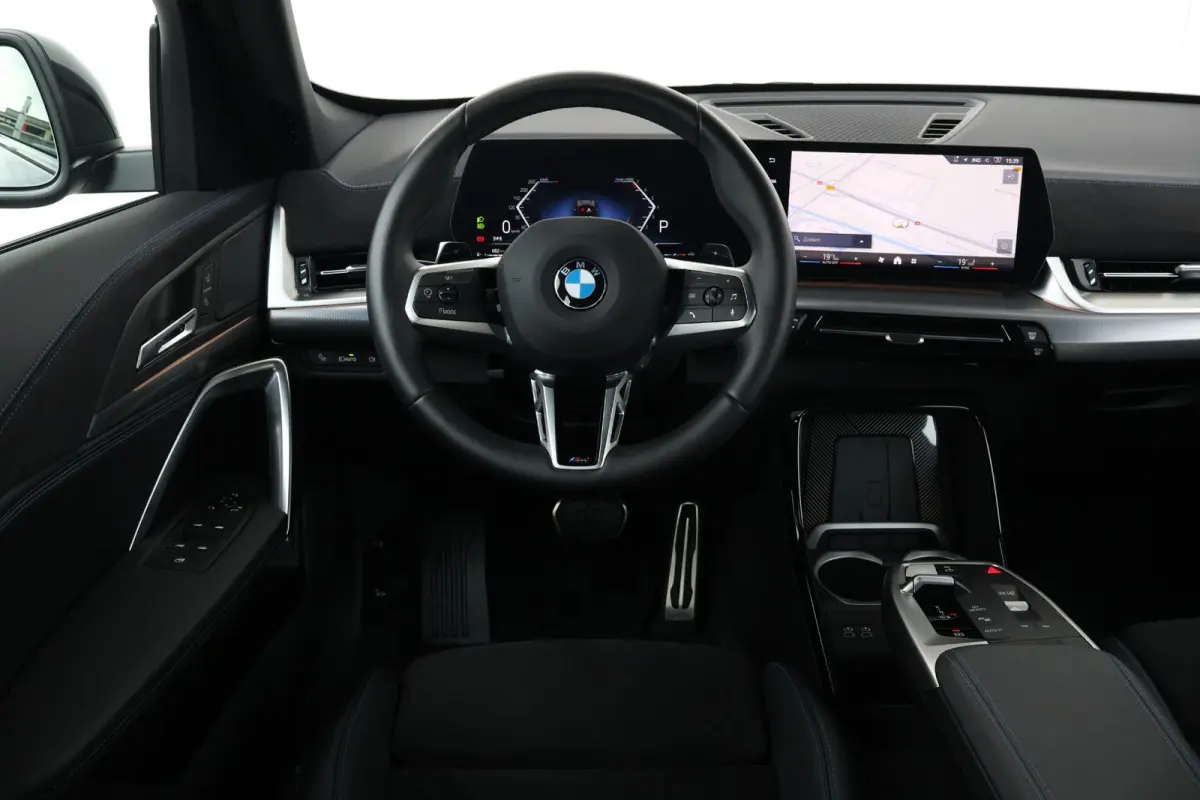 sDrive18i | M-Sport Pakket | Stoelverwarming | Comforttoegang | Achteruitrijcamera | Verwarmde Voorstoelen | Adaptieve Led | Adaptief Onderstel |