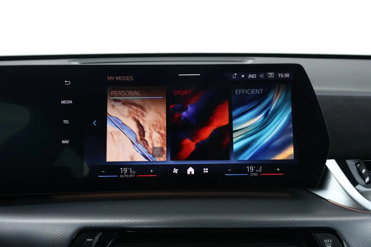 sDrive18i | M-Sport Pakket | Stoelverwarming | Comforttoegang | Achteruitrijcamera | Verwarmde Voorstoelen | Adaptieve Led | Adaptief Onderstel |