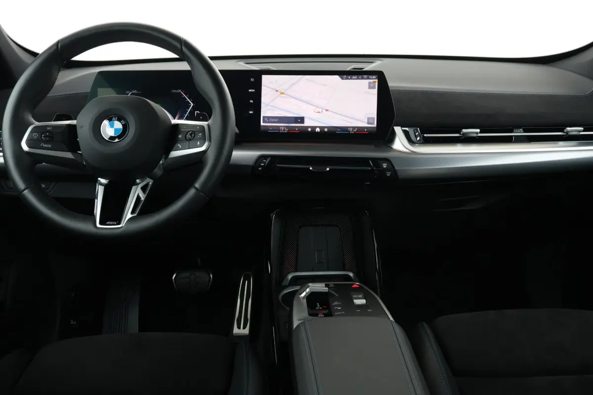 sDrive18i | M-Sport Pakket | Stoelverwarming | Comforttoegang | Achteruitrijcamera | Verwarmde Voorstoelen | Adaptieve Led | Adaptief Onderstel |