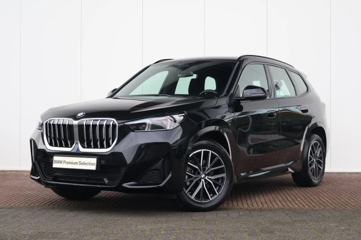 sDrive18i | M-Sport Pakket | Stoelverwarming | Comforttoegang | Achteruitrijcamera | Verwarmde Voorstoelen | Adaptieve Led | Adaptief Onderstel |