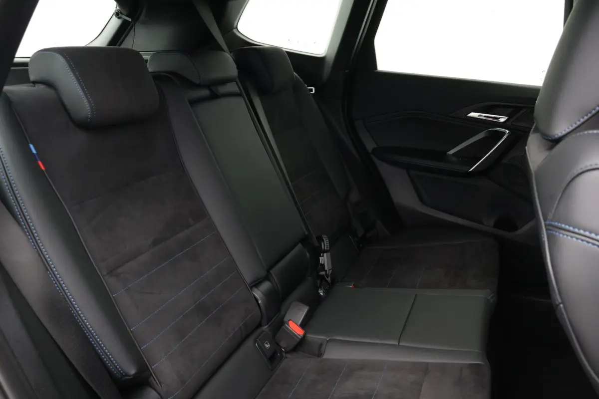 sDrive18i | M-Sport Pakket | Stoelverwarming | Comforttoegang | Achteruitrijcamera | Verwarmde Voorstoelen | Adaptieve Led | Adaptief Onderstel |