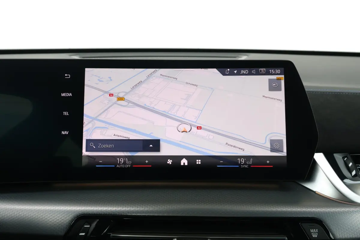 sDrive18i | M-Sport Pakket | Stoelverwarming | Comforttoegang | Achteruitrijcamera | Verwarmde Voorstoelen | Adaptieve Led | Adaptief Onderstel |