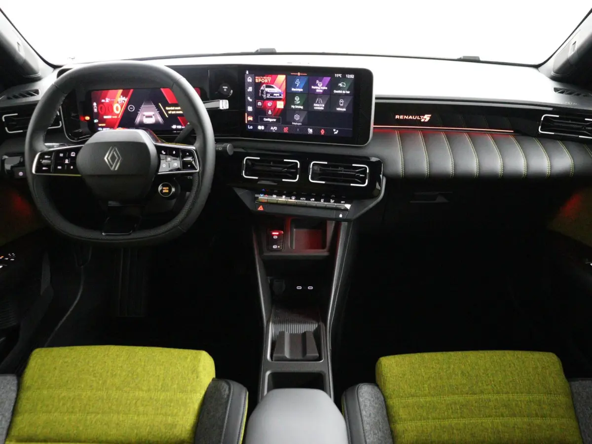 iconic cinq 150 pk comfort range | all weather banden | Harman Kardon® premium audio |