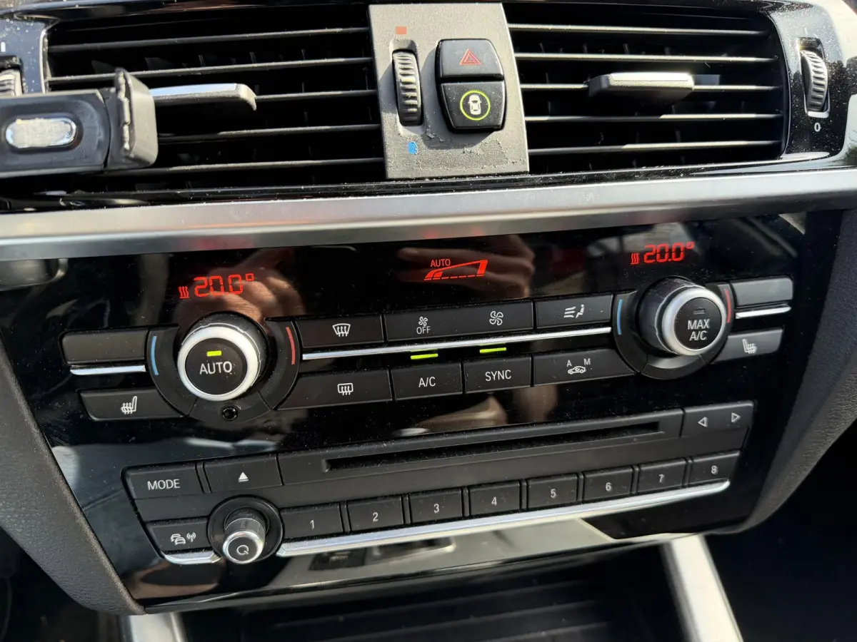 xDrive20d Centennial High Executive | Panoramadak | Head-Up Display | Navigatie | Lederen Bekleding |