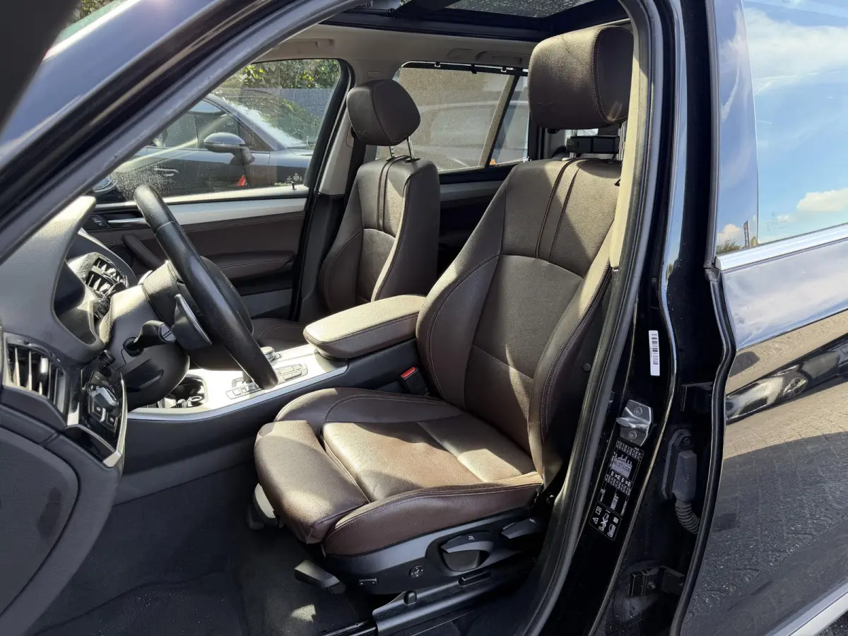 xDrive20d Centennial High Executive | Panoramadak | Head-Up Display | Navigatie | Lederen Bekleding |
