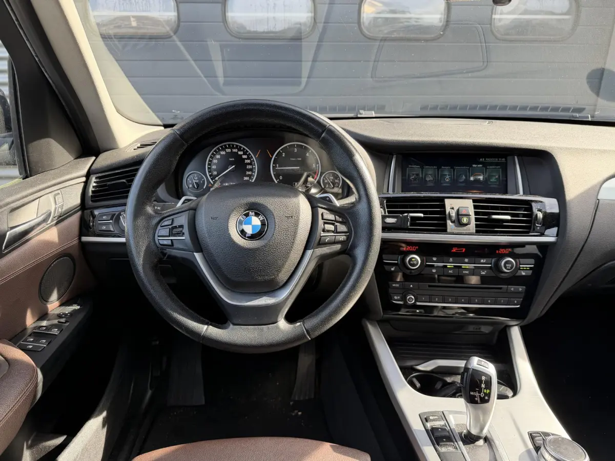 xDrive20d Centennial High Executive | Panoramadak | Head-Up Display | Navigatie | Lederen Bekleding |